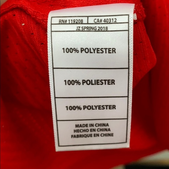 Chicago Bulls Jersey - Picture 7 of 7